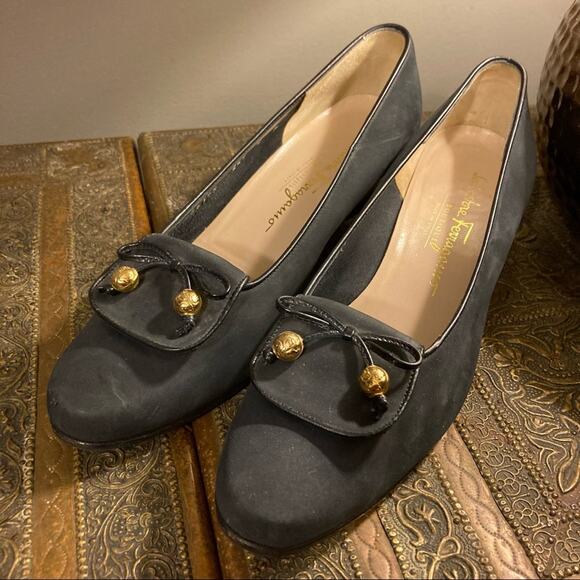 Ferragamo tassel loafer style heals grey size 8 bow - Picture 1 of 8